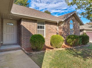 (Undisclosed Address), Springfield, MO 65802