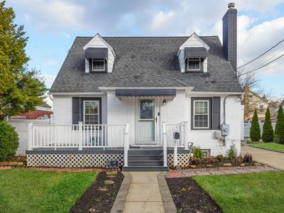 48 Queen Street, Freeport, NY, 11520