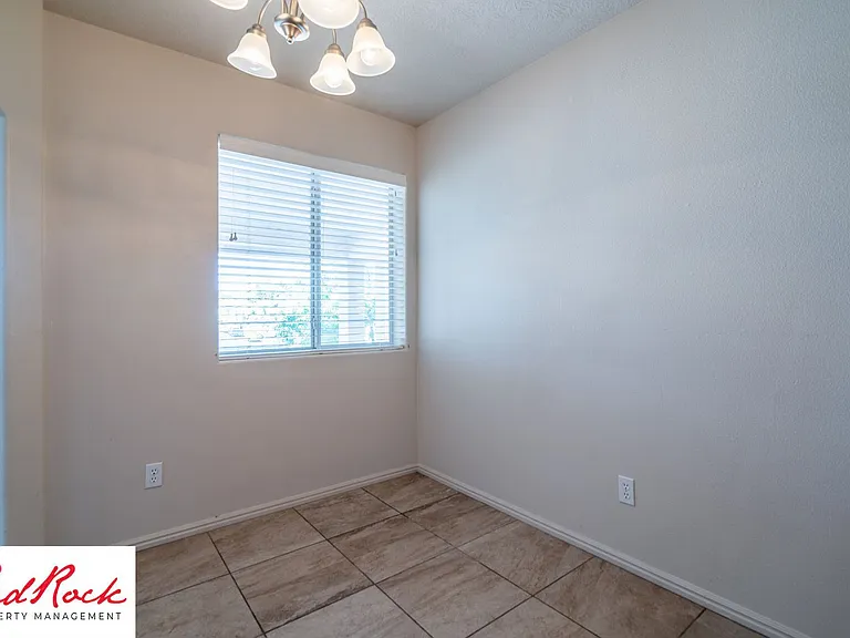 Fourplex - 620 W Evans Ridge — Photo 74