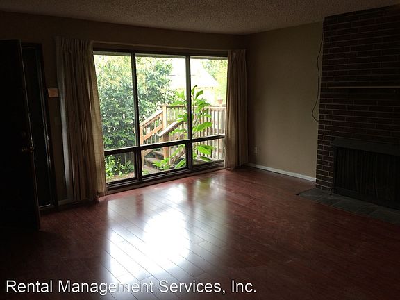 2nd image of 5821 NE Davis St #3577730