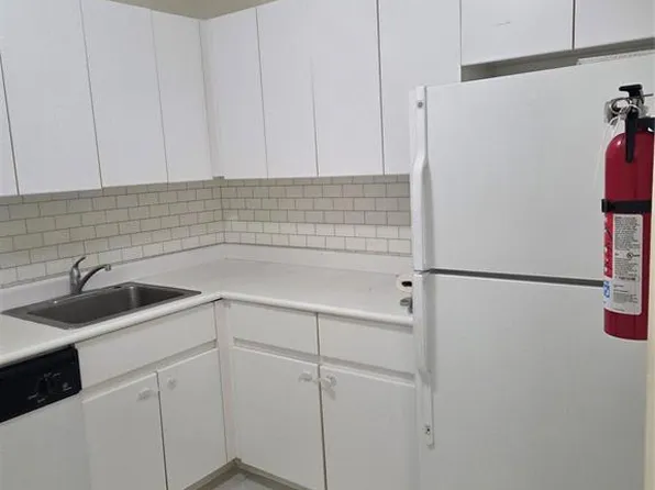 2100 Linwood Ave APT 23D, Fort Lee, NJ 07024