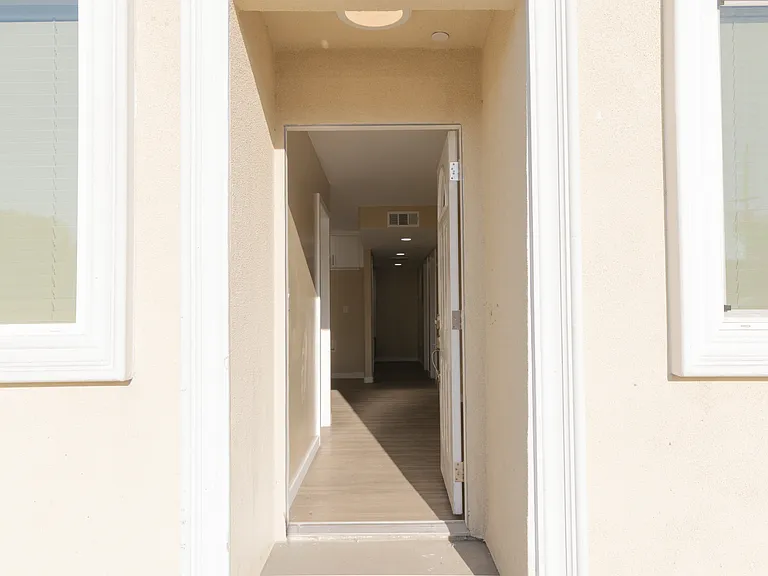 9310 Pace Ave — Photo 4