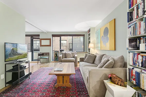 Sold by Citi Habitats | media 23