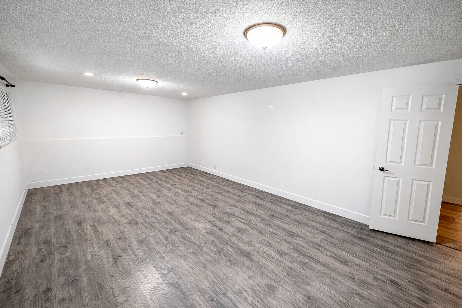 32438 Hillcrest Ave #Basement photo 1