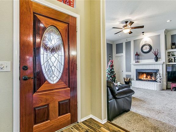 3rd image of 2525 Cornell Dr