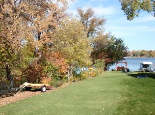 5226 Lynwood Blvd, Mound, MN 55364