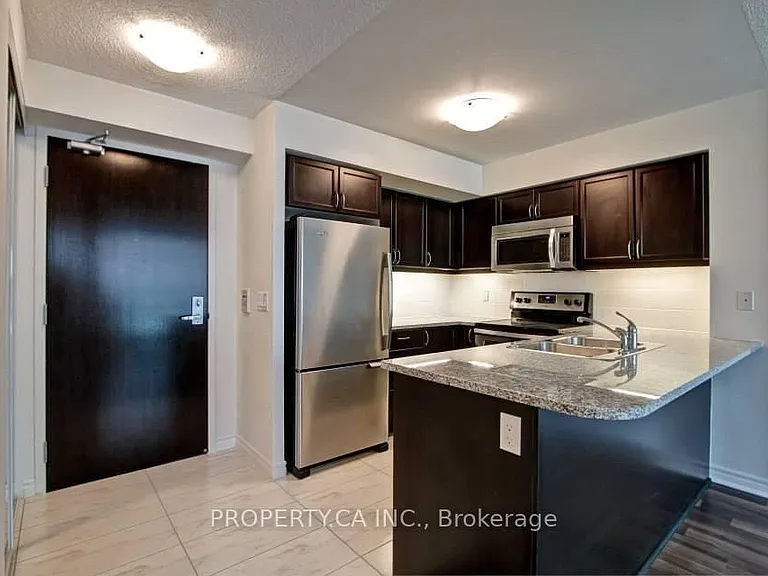 25 Lower Simcoe St #803 — Photo 20