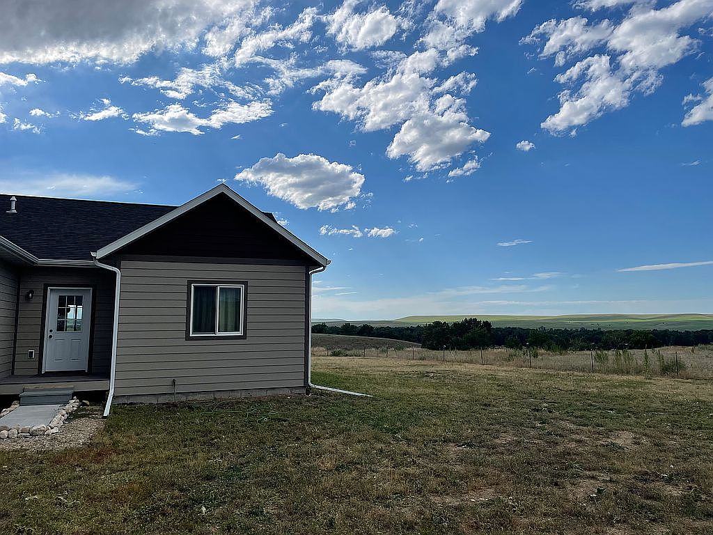 14 Laptop Loop, Roberts, MT 59070 Zillow