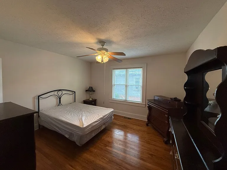 2340 Newnan St #2 — Photo 7