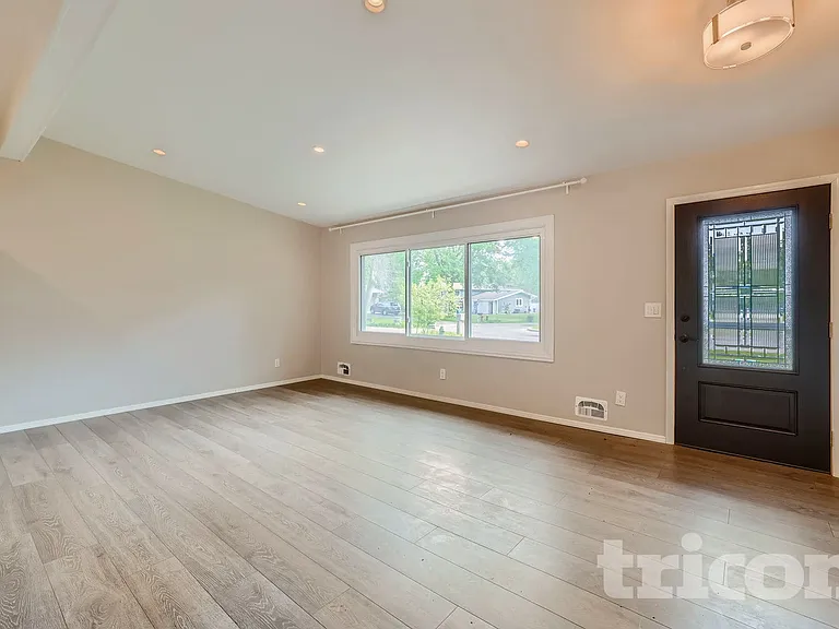 2505 Kennelly Ct — Photo 3