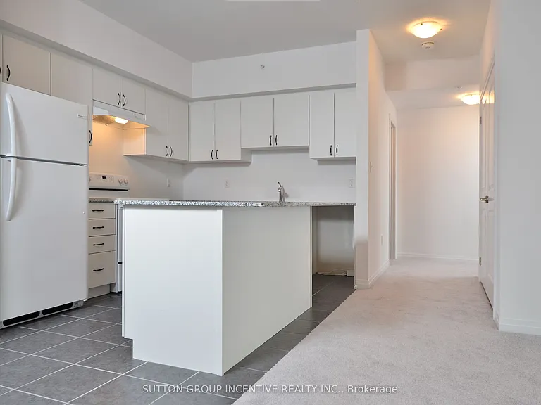 306 Essa Rd #505 — Photo 18