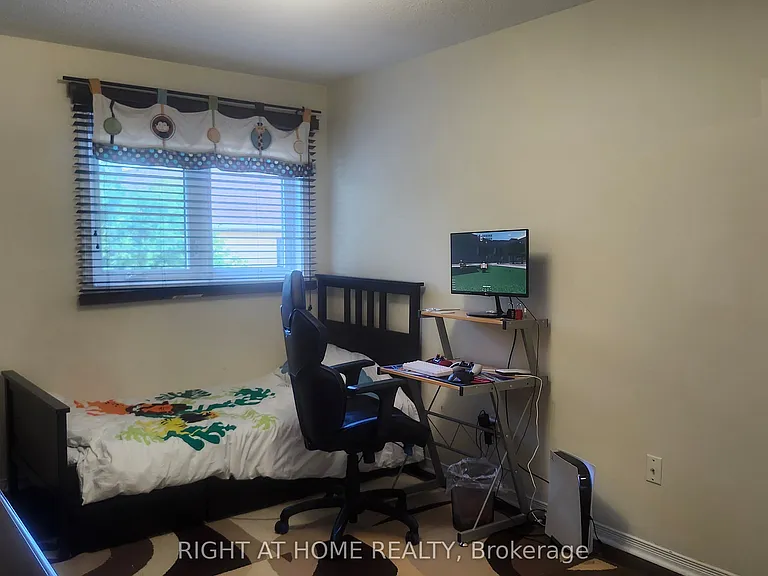 59 Havenhurst Cres — Photo 20