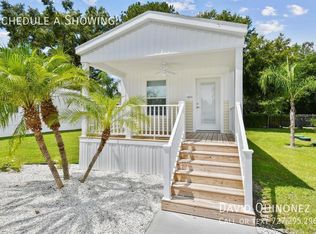 5303 Village Ln, Land O Lakes, FL 34638