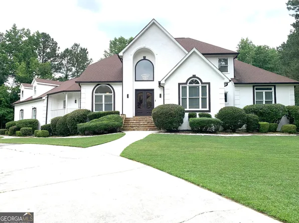 130 Victoria Pl, Fayetteville, GA 30214