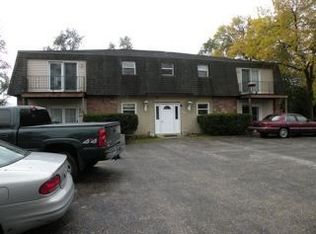 645 Westmoreland Dr APT 203, Vernon Hills, IL 60061