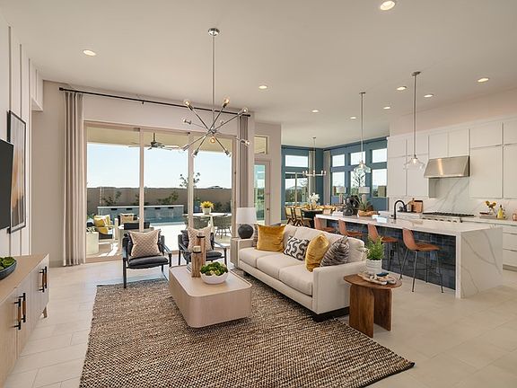 The Pineridge - Family Room