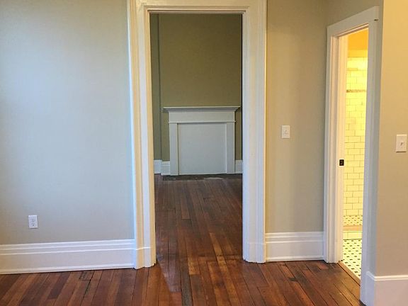 Living looking toward bedroom