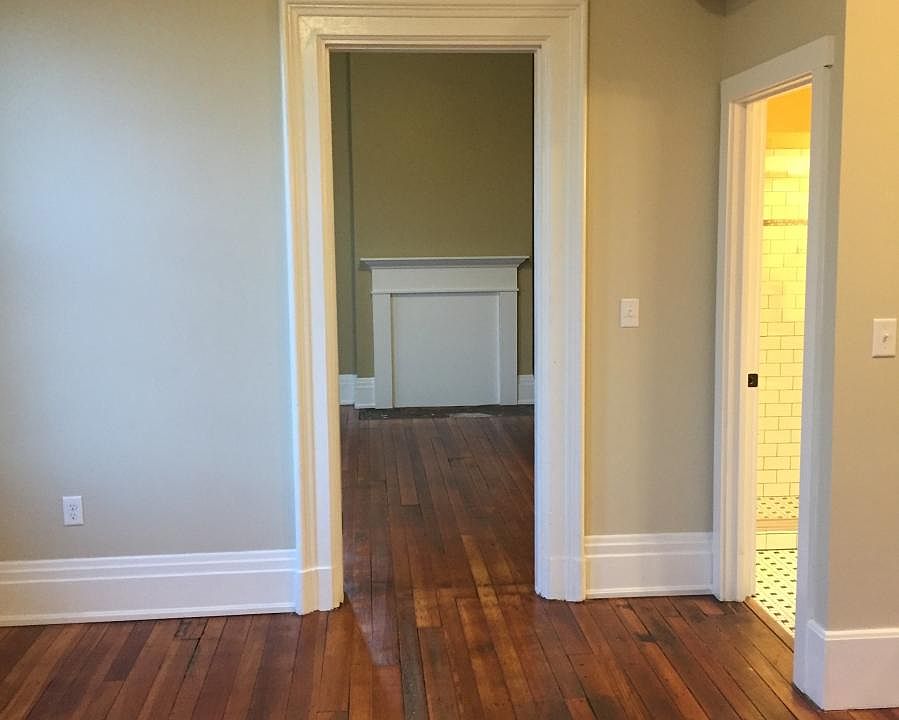 Living looking to bedroom