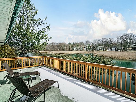 4th image of 734 Guion Dr