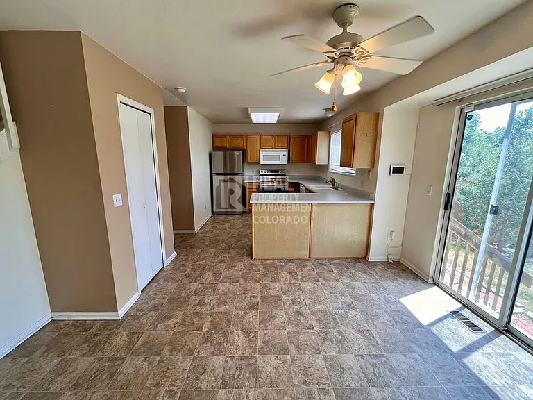 5934 Fossil Dr — Photo 5