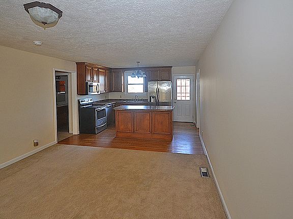 4th image of 4544 Xavier Dr
