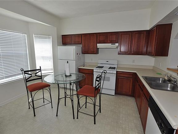 2nd image of 4026 Ketch Dr