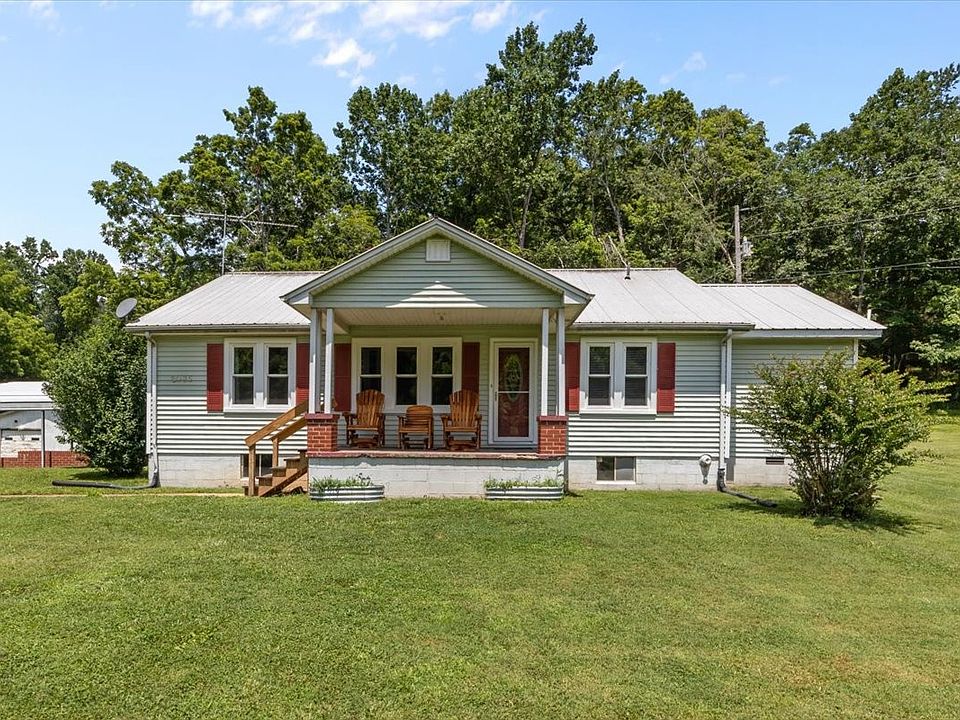 1st image of 2035 Skyview Dr