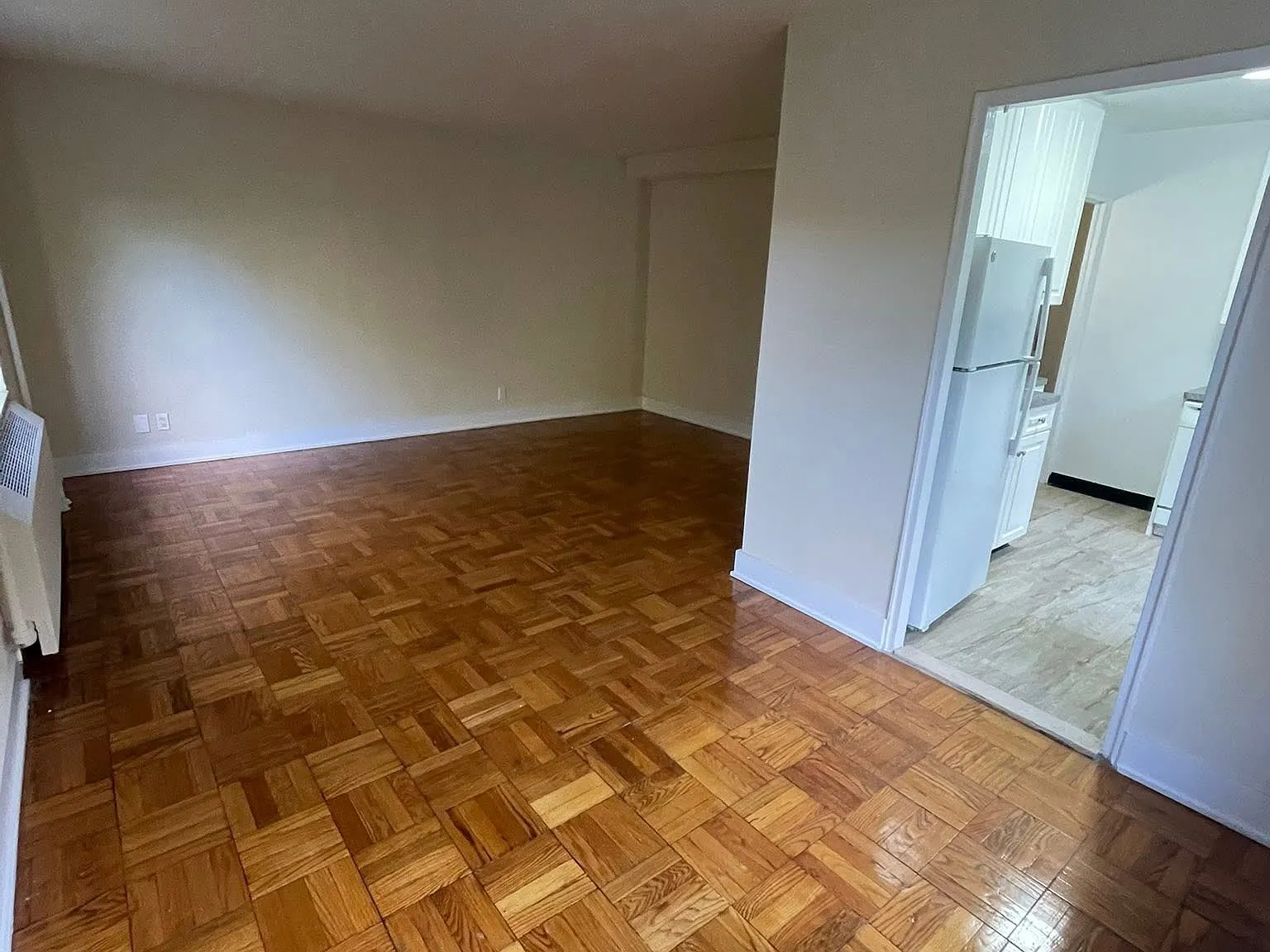 64th Cir, Fresh Meadows — Photo 4