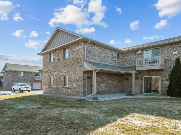 3331 N Casaloma Dr APT 23, Appleton, WI 54913