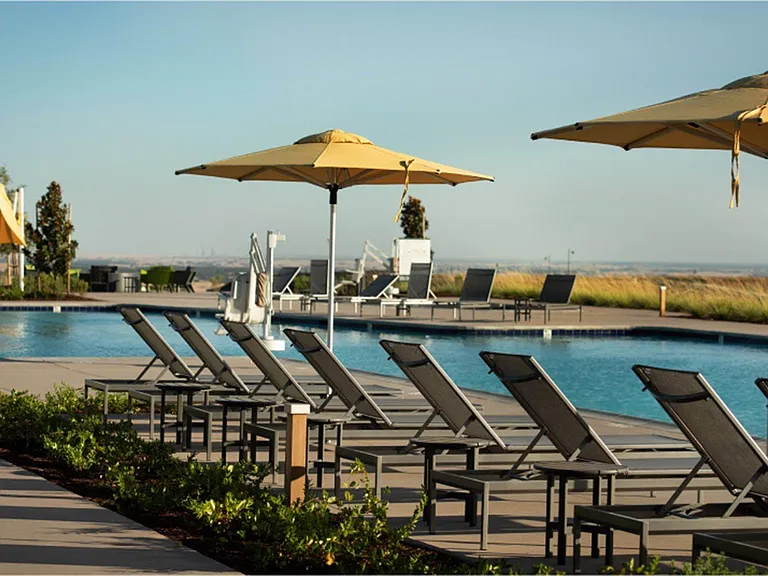 Enjoy the clubhouse with swimming pool and spa