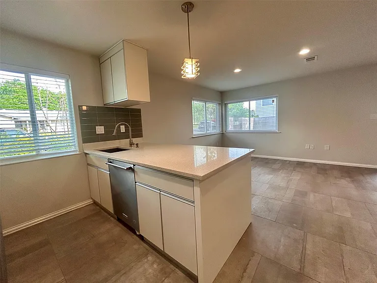 8907 Tronewood Dr #D — Photo 6