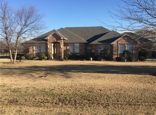 10449 E Clover Ln, Forney, TX 75126