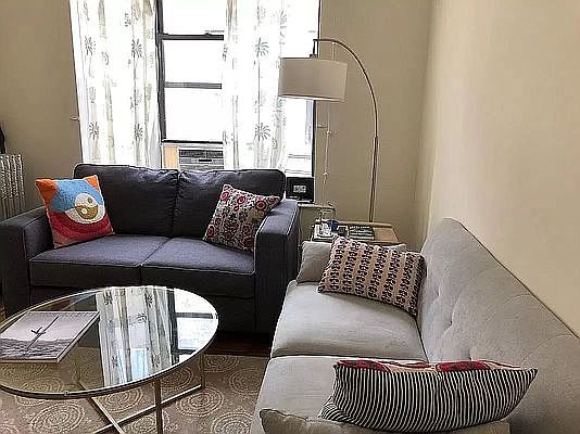 2nd image of 601 Park Pl #4BB