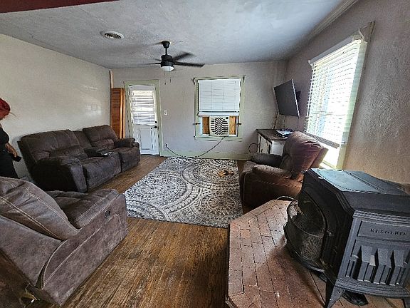 2nd image of 1503 Palmer Ave