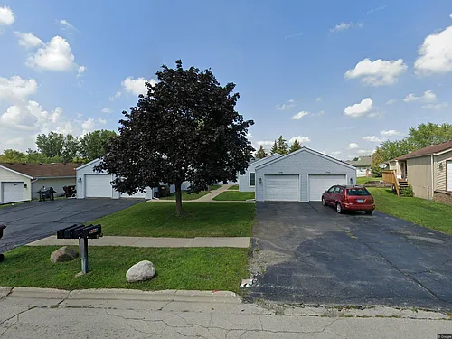 5568 Windy Knoll Dr Photo 1