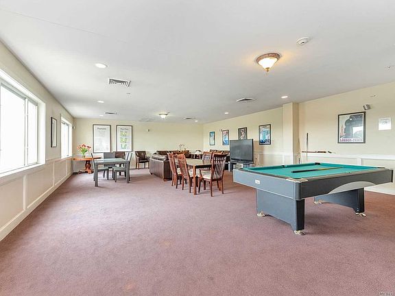 Recreation room on 5 th floor