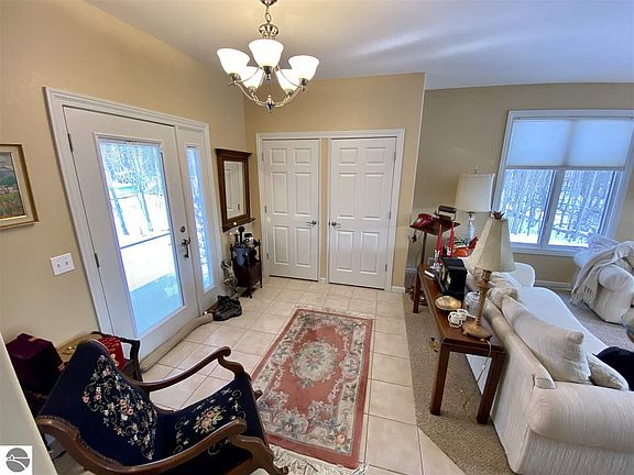 4th image of 129 Davidsen Shores Dr