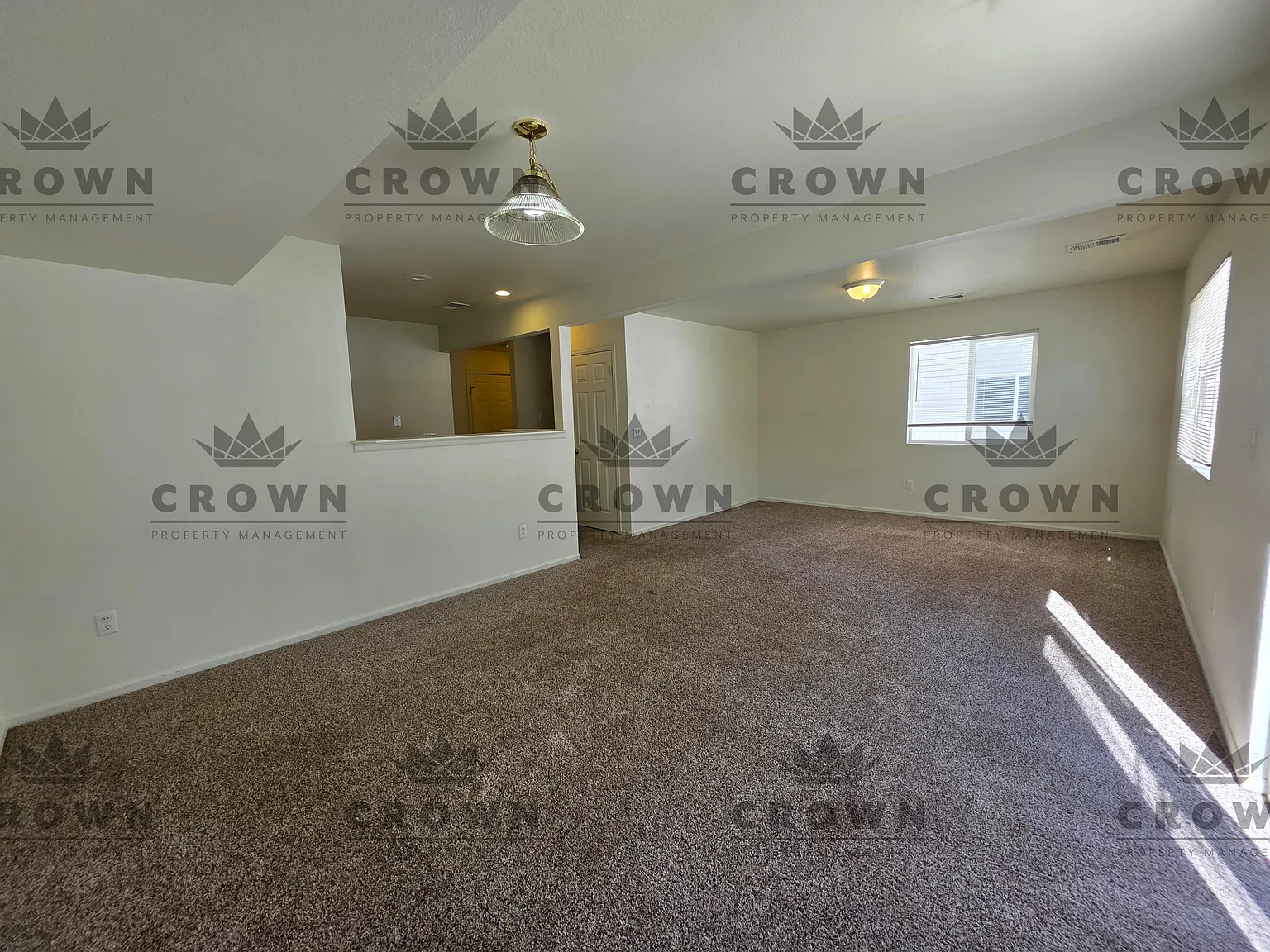 3 bed, 2.5 bath, 1482 sqft, $1,825 — Photo 4