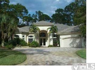 820 Forest Glen Ln, Wellington, FL 33414