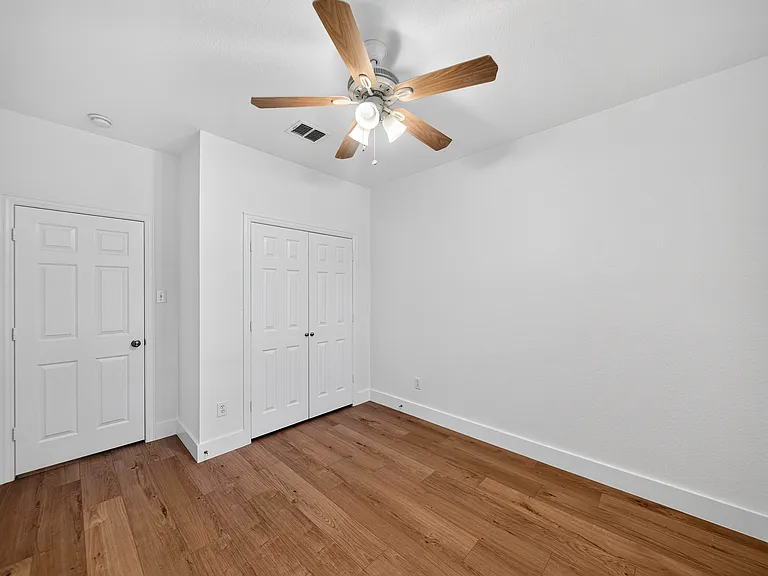 11630 La Grange Dr — Photo 13