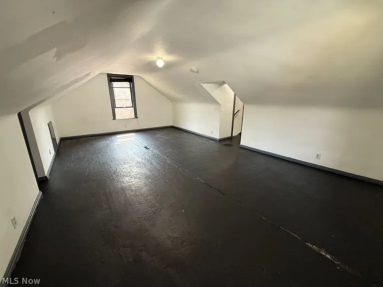 1504 Preston Ave — Photo 29
