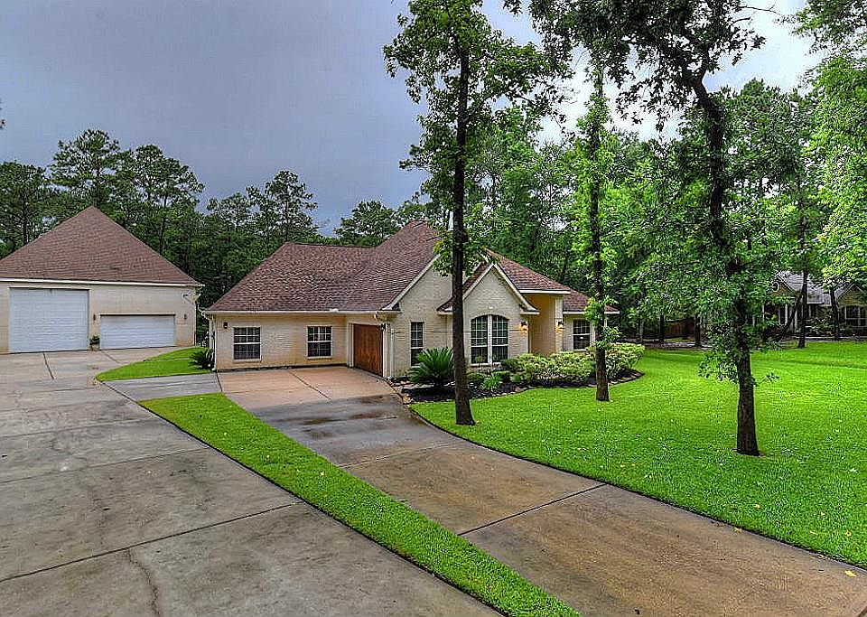 1st image of 33111 Sunrise Dr