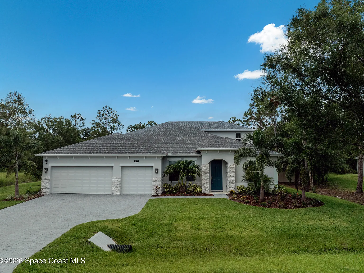 5 bed, 4.0 bath, 3342 sqft, $3,000 — Photo 3
