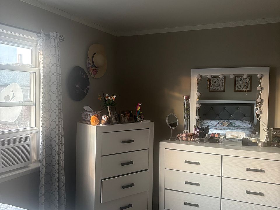 1st image of 110 68th St APT 2