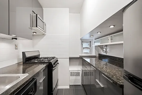Sold by Douglas Elliman | media 4