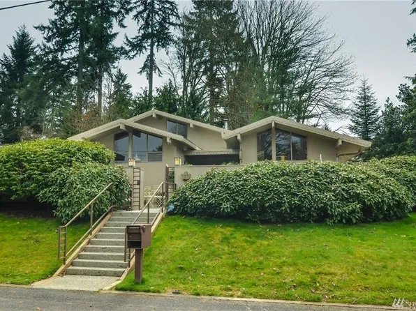 1915 Parkwood Dr SE, Olympia, WA 98501