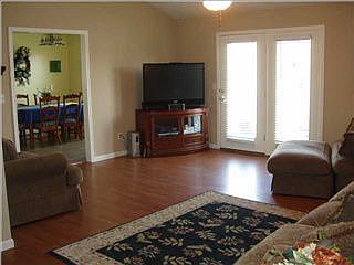 3rd image of 10570 Tecumseh Dr