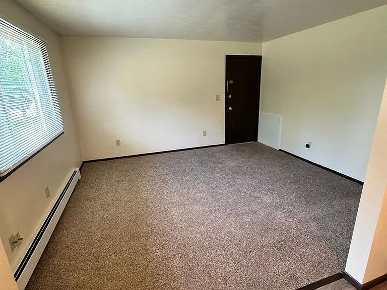 Mathews Road Apartments — Photo 3