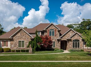 128 Osprey Ct, Huntertown, IN 46748