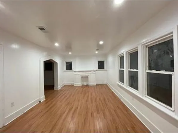7411 Kentucky St #2, Dearborn, MI 48126